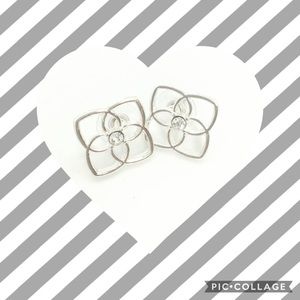 Silvery Crystal 💎 Flower Earrings 🌸 Abstract 🌸